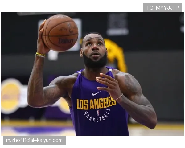 十大联盟焦点战前瞻 普渡大学扎克·埃迪内线对决堪萨斯阵中迪金森